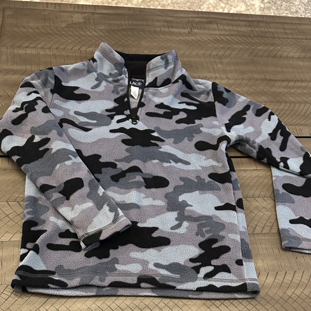 The Children's Place Black and Gray Camo Pullover Fleece 3/4 Zip